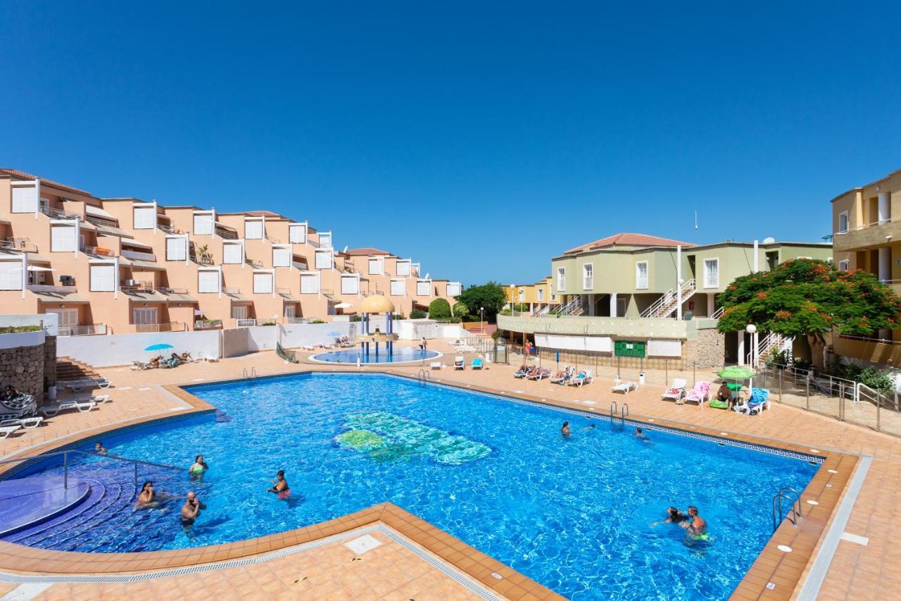 Home2Book Apart Costa Adeje, Pool アデヘ エクステリア 写真